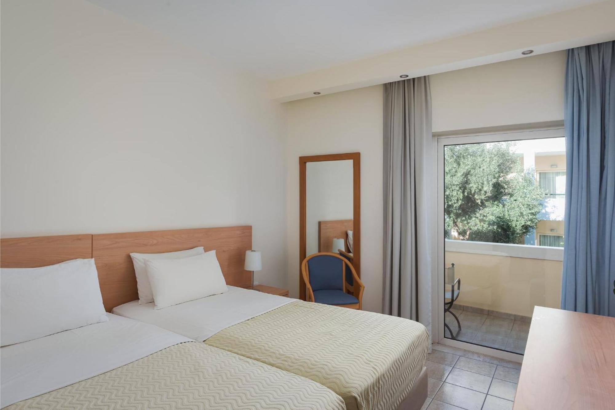 Alkyon Resort Hotel & Spa Врахаті Номер фото